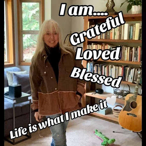 Meet the Posher Other - 💛Meet your Posher, Sandy aka Boho Creations by Nana